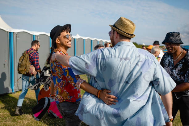 Best Porta potty rental near me  in Roselle, IL