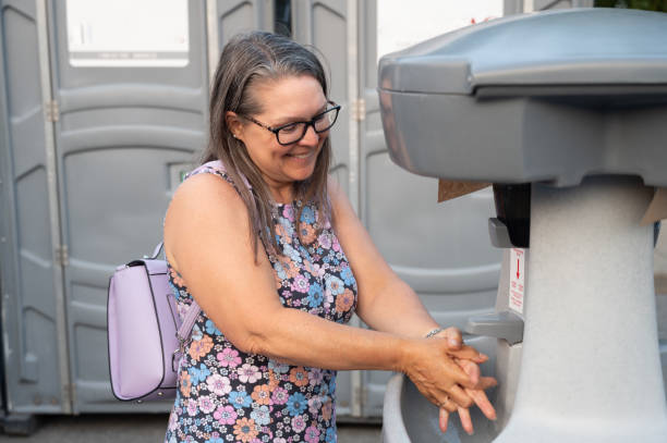 Best Portable restroom trailer rental  in Roselle, IL